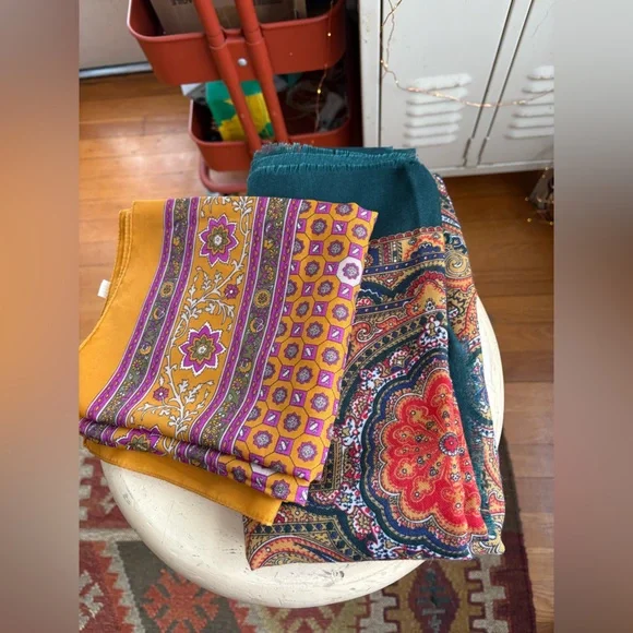 Scarf Bundle - Picture 2 of 13